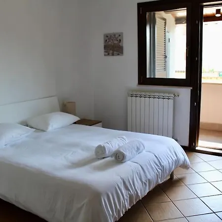 The Garden House Fco, Self Check In And Free Private Parking