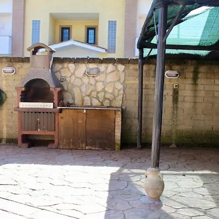 The Garden House Fco, Self Check In And Free Private Parking Apartment *